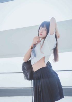 年轻善良大胸女2_国产在线视频