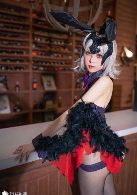 漂亮的女邻居 电影_BD英语完整在线观看