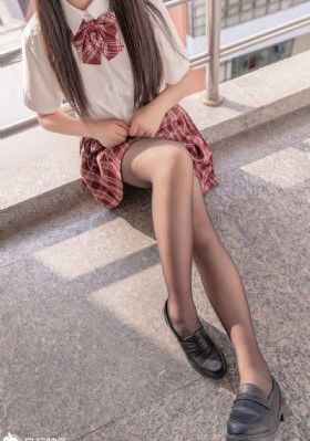 小婕子的第一次_4K手机免费观看完整