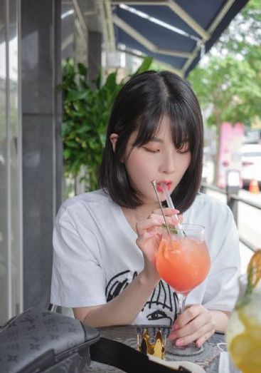《轻佻寡妇》bd在线观看_4K高清电影在线