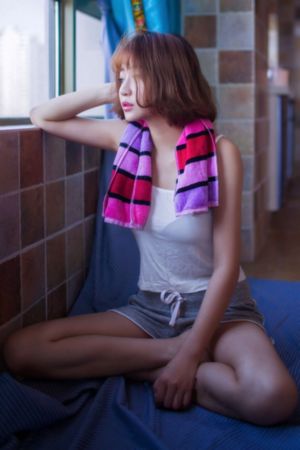 韩国电影《年轻女医生》_4K电影在线观看
