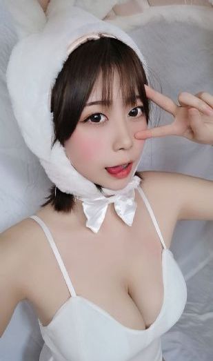 地心历险记2免费完整版在线播放_高清全集在线观看